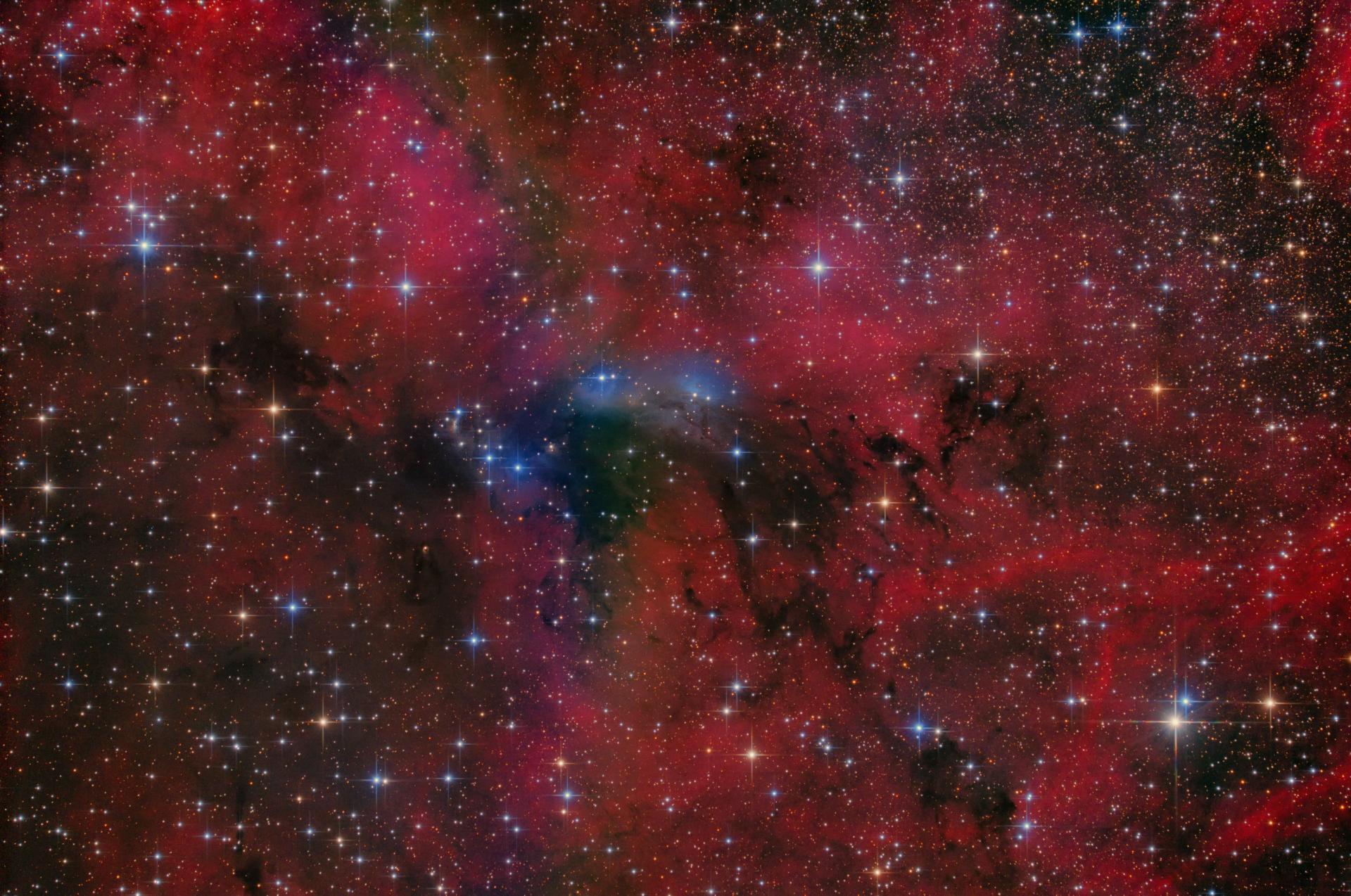 NGC6914_PS-Stack1-V32crop-Mischung.jpg
