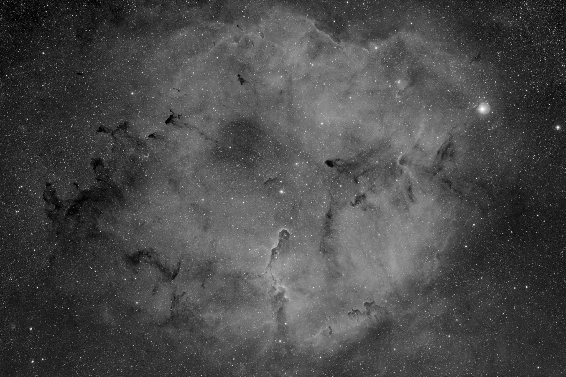 IC1396-Ha.jpg